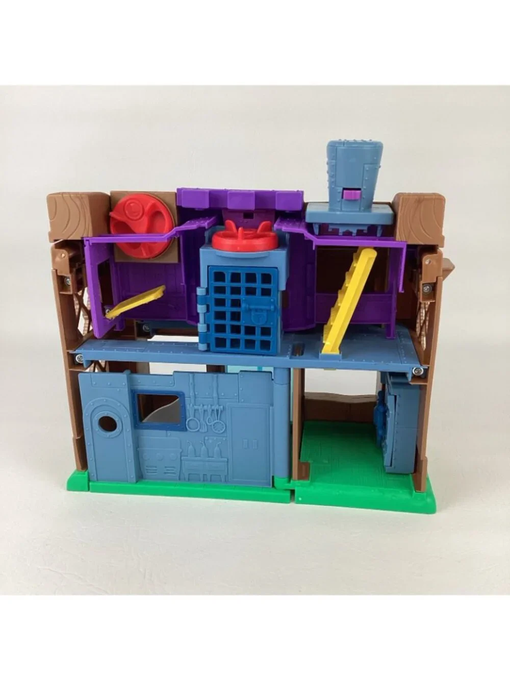 Fisher Price Imaginext SpongeBob SquarePants Krusty Krab Kastle Playset Figures